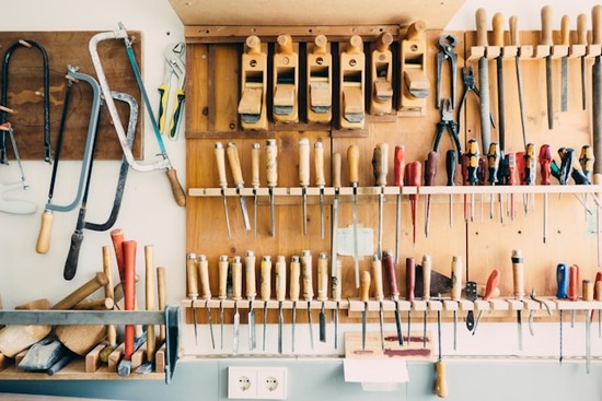 Free Guide: Tools Every Woodworker Needs for Their Wood Shop